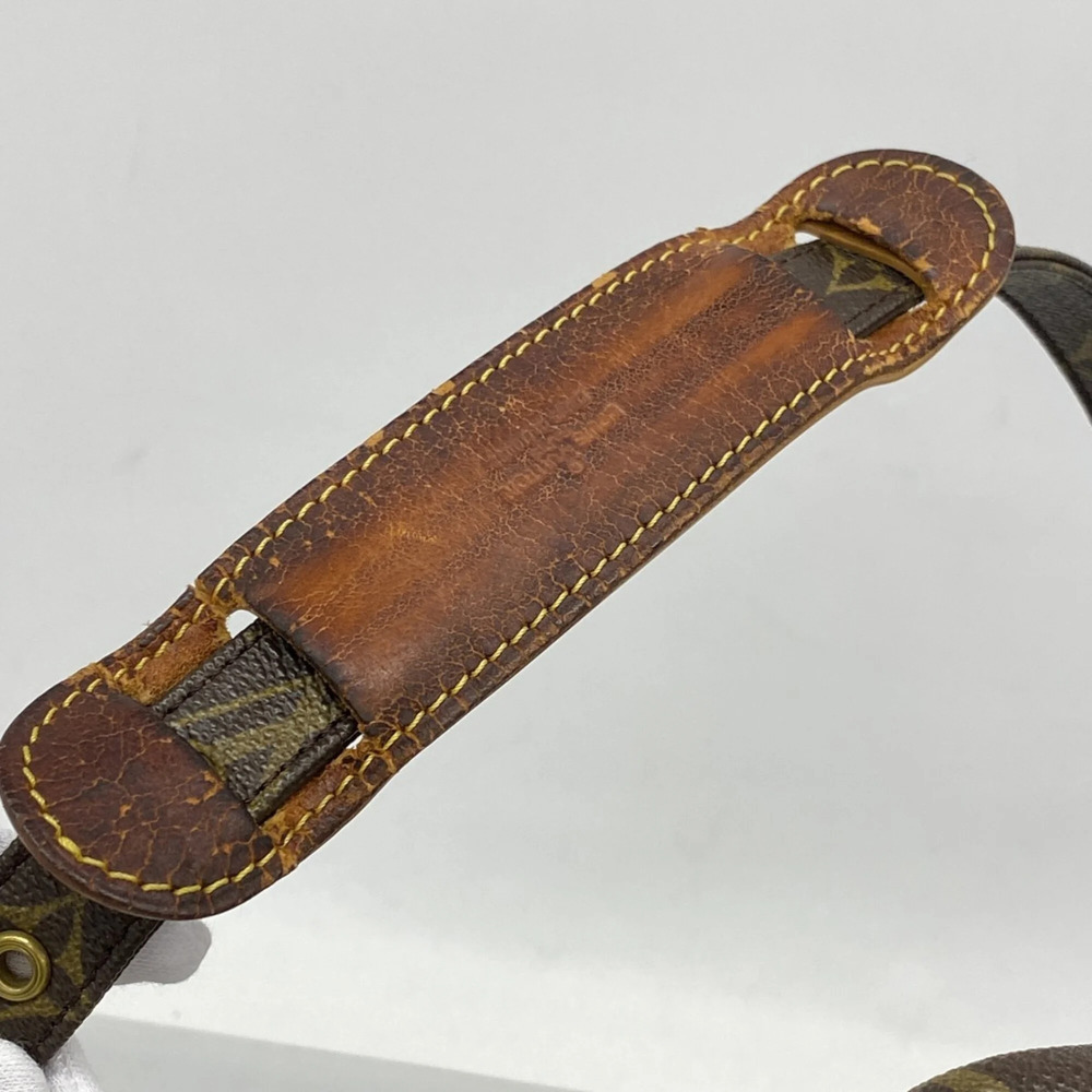 LOUIS VUITTON Brown Monogram Shoulder Bag - Picture 8 of 10